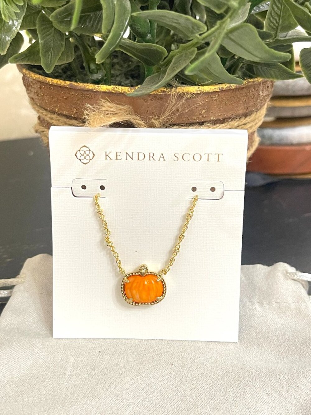 New Kendra Scott Pumpkin Necklace Gold with Pouch Authentic!